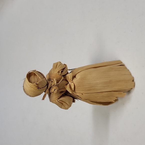 Vintage Hand-Made Corn Husk Doll Czechoslovakia Woman Carrying Sticks - Picture 5 of 10